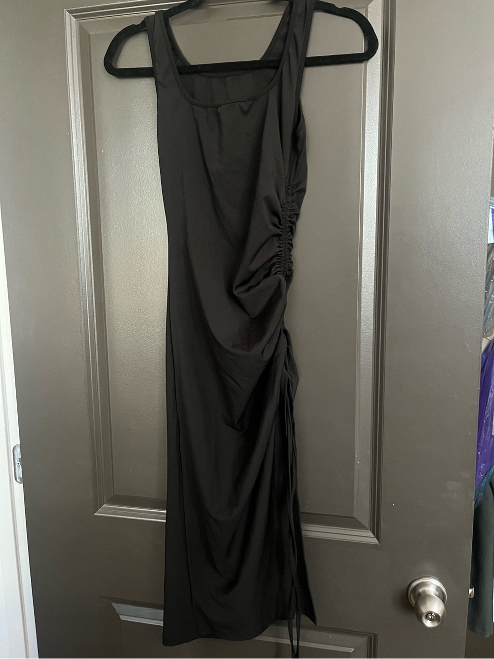 Women’s black tank top midi dress with side ruching size Small